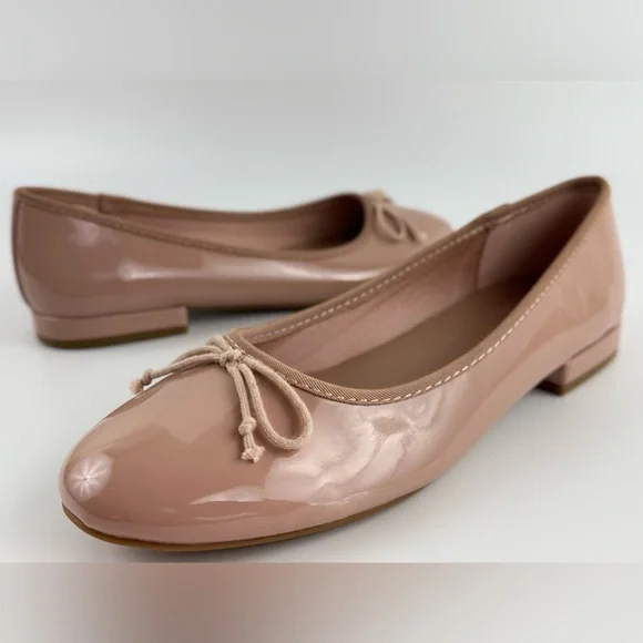 Madden Girl Beige Ballet Patent Leather Slip-On Flats, Women's size 7M, Bow Tie - Picture 9 of 9